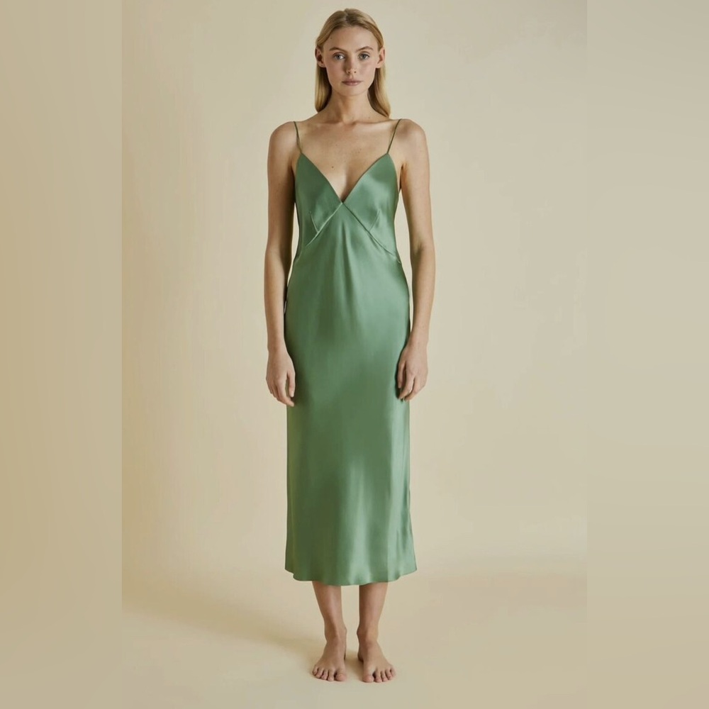 OLIVIA VON HALLE / SizeM /Olivia Von Halle Slip Dress 100% Silk(520$) - Picture 4 of 5